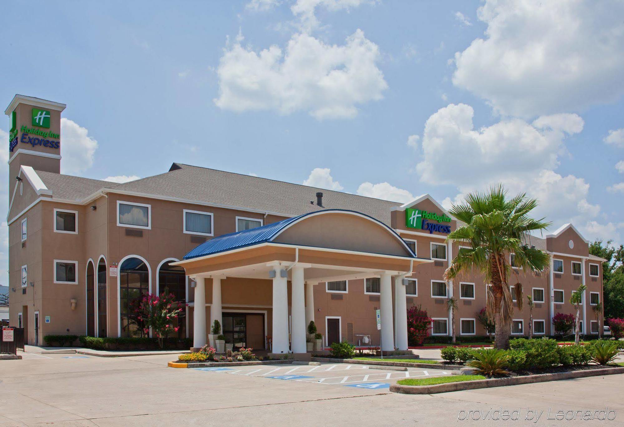 Holiday Inn Express Houston North-1960 Champions Area Luaran gambar